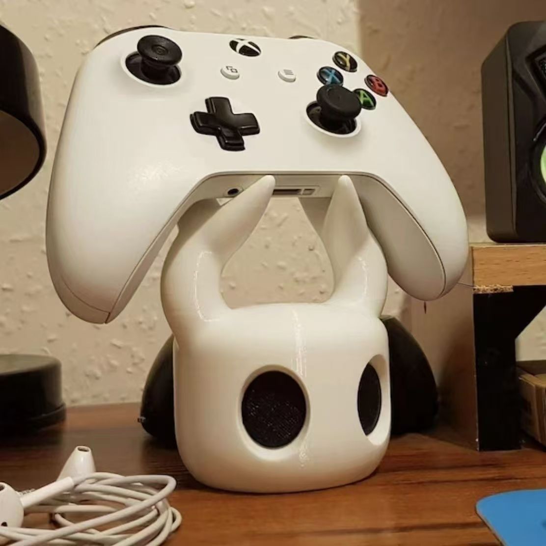 Cool Gaming Accessories Xbox - クリエイティブ漫画ゴーストゲームコントローラースタンド PS5/XBOX/スイッチ用発光デザインクールデスクトップディスプレイゲームアクセサリー